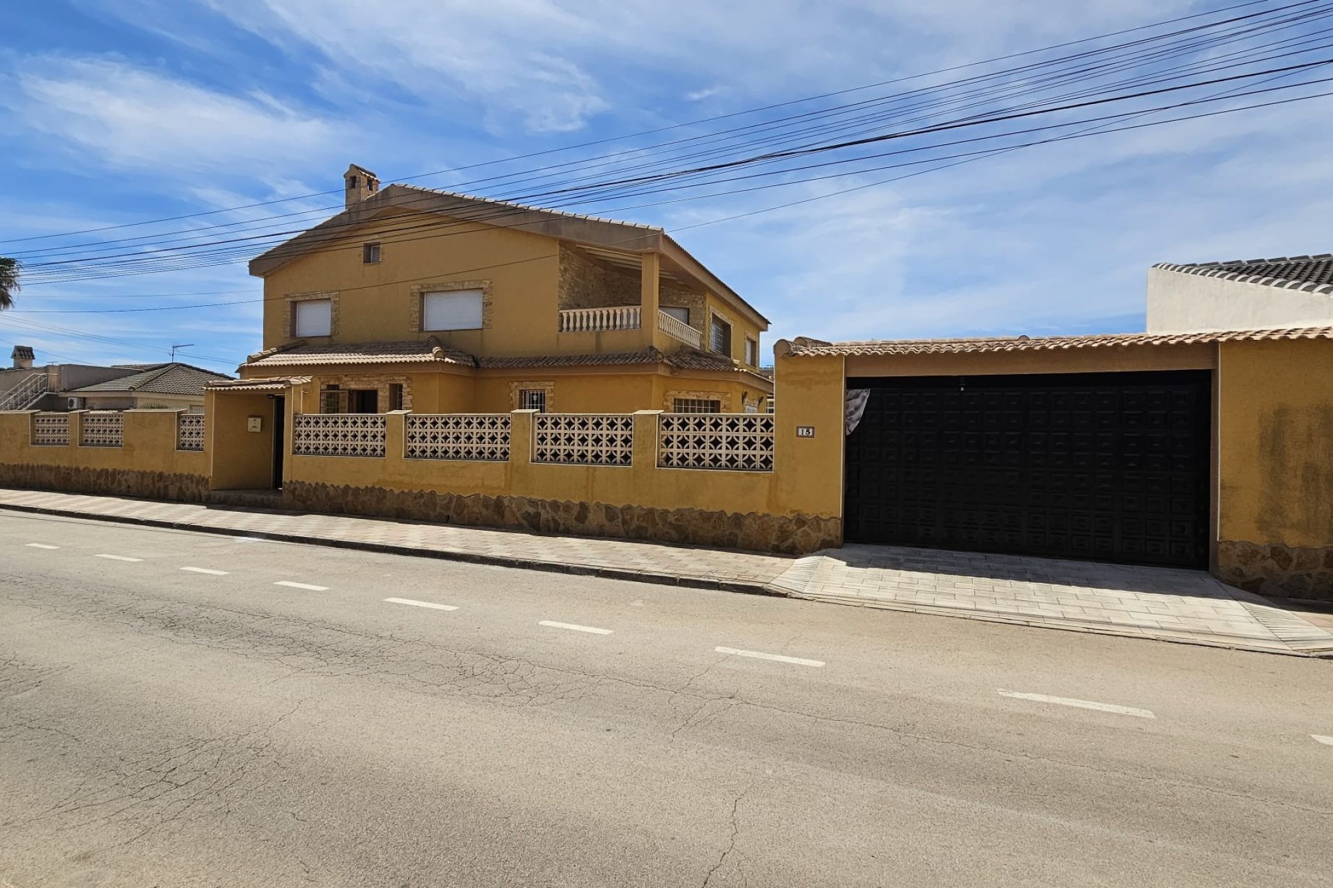 Resale - Villa - Los Alcázares