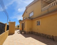 Resale - Villa - Los Alcázares