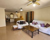 Resale - Villa - Los Alcázares