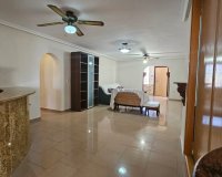 Resale - Villa - Los Alcázares