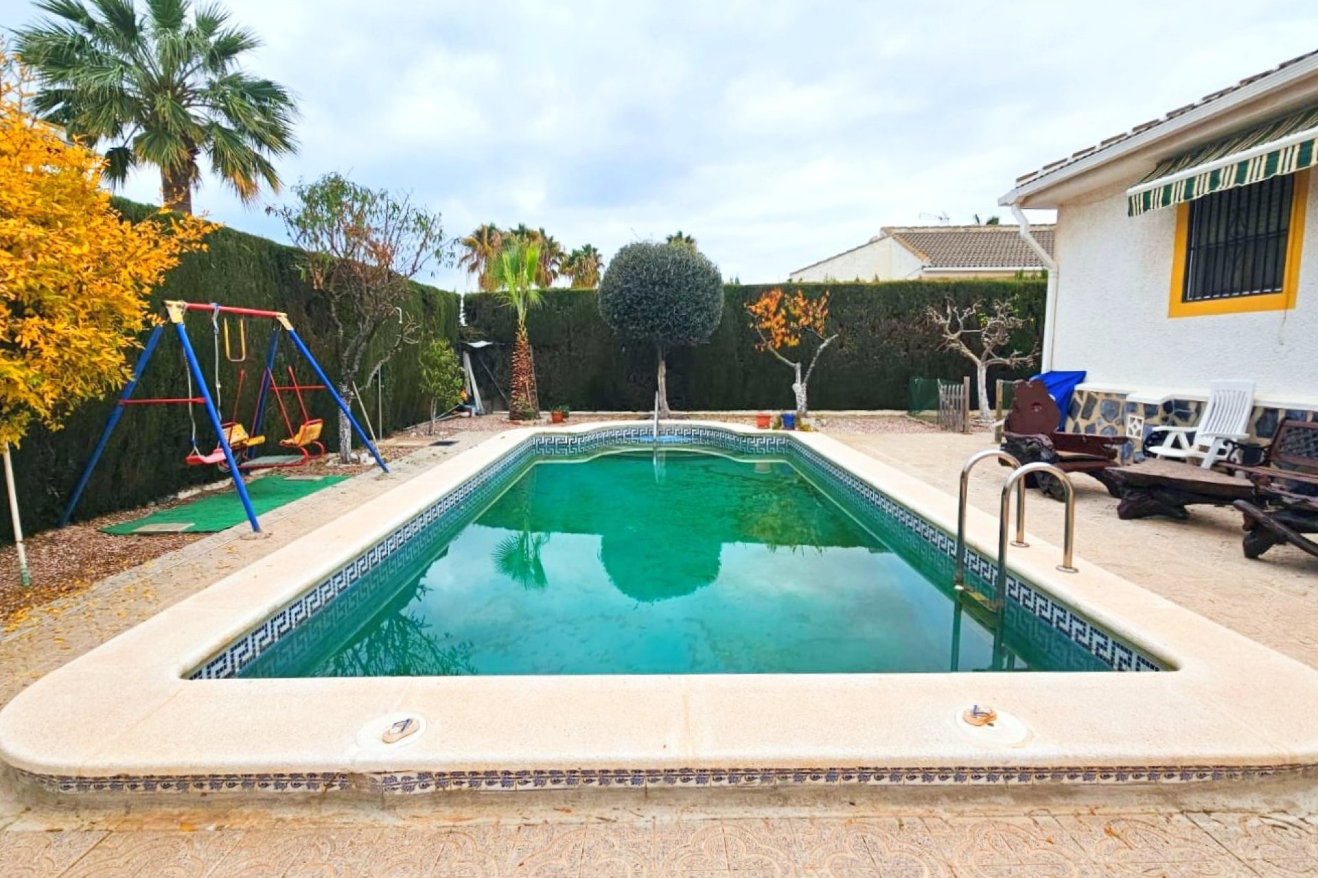 Resale - Villa - Los Alcázares