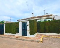 Resale - Villa - Los Alcázares