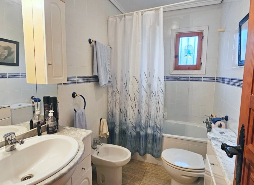 Resale - Villa - Los Alcázares