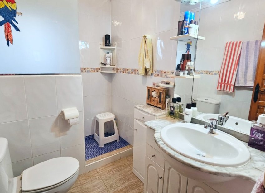 Resale - Villa - Los Alcázares