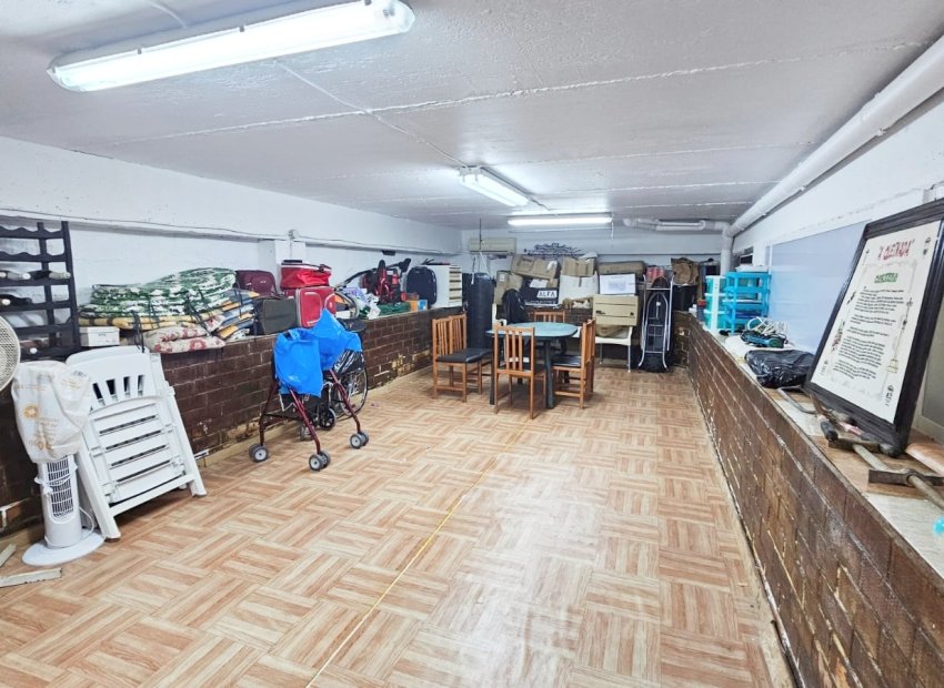 Resale - Villa - Los Alcázares