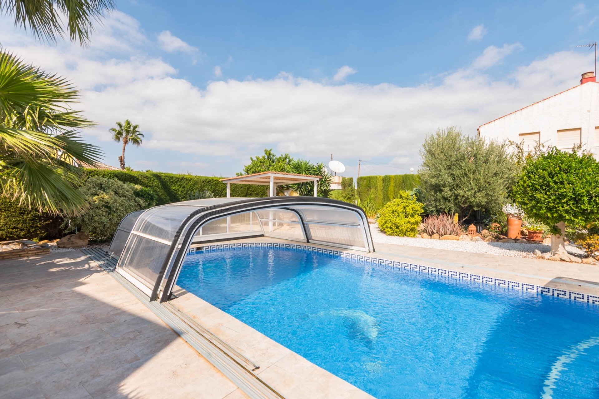 Resale - Villa - Los Alcázares