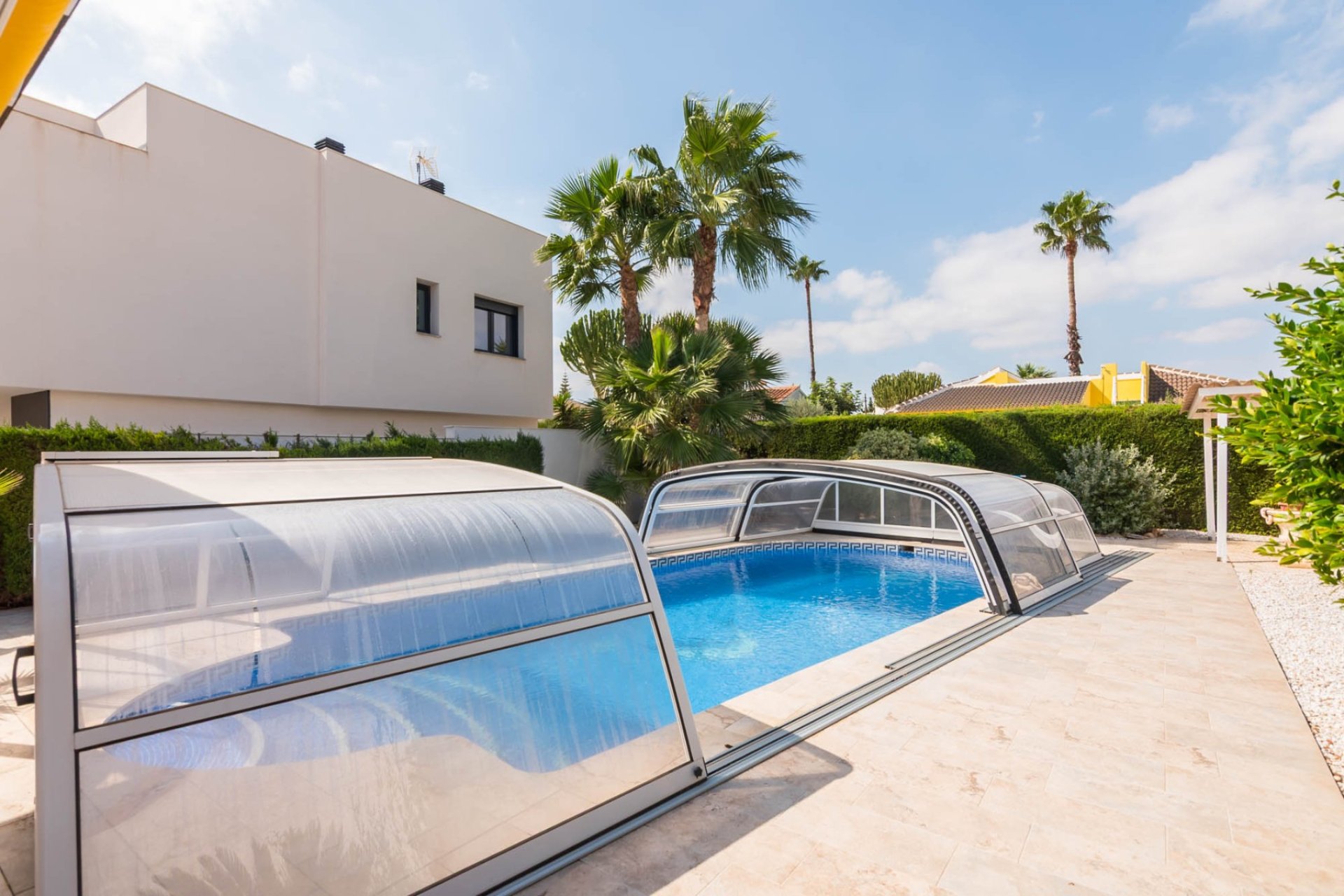 Resale - Villa - Los Alcázares