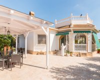 Resale - Villa - Los Alcázares