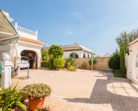 Resale - Villa - Los Alcázares