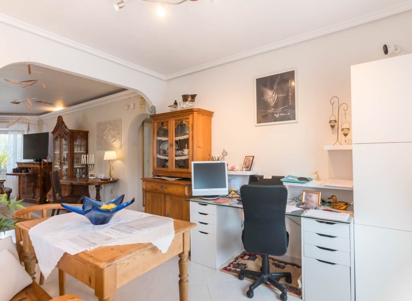 Resale - Villa - Los Alcázares