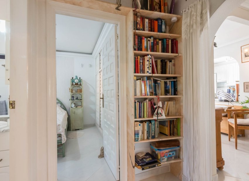 Resale - Villa - Los Alcázares