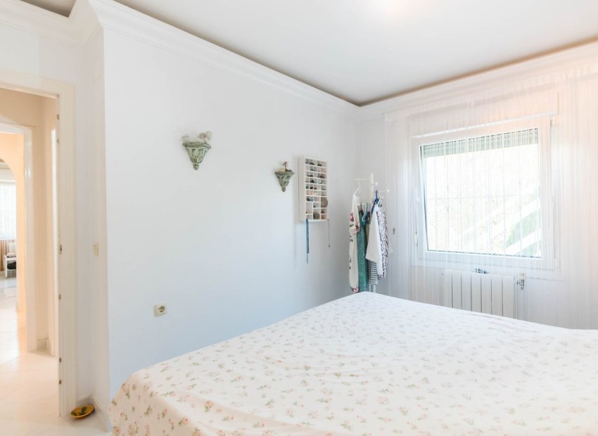 Resale - Villa - Los Alcázares