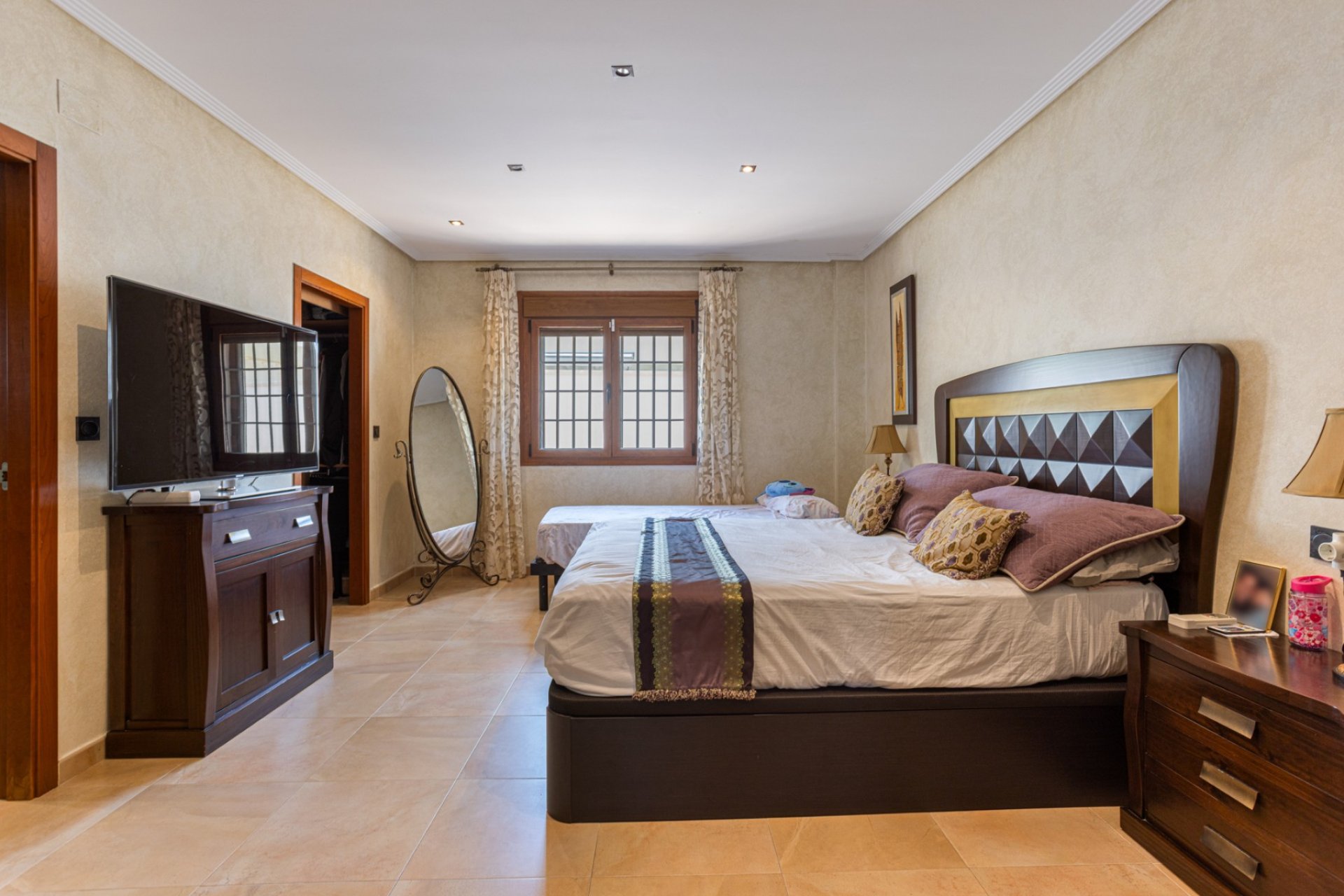 Resale - Villa - Los Montesinos - La Herrada