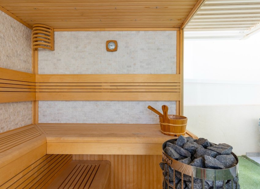 Resale - Villa - Los Montesinos - La Herrada