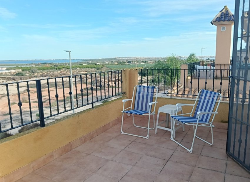 Resale - Villa - Los Montesinos - La Herrada