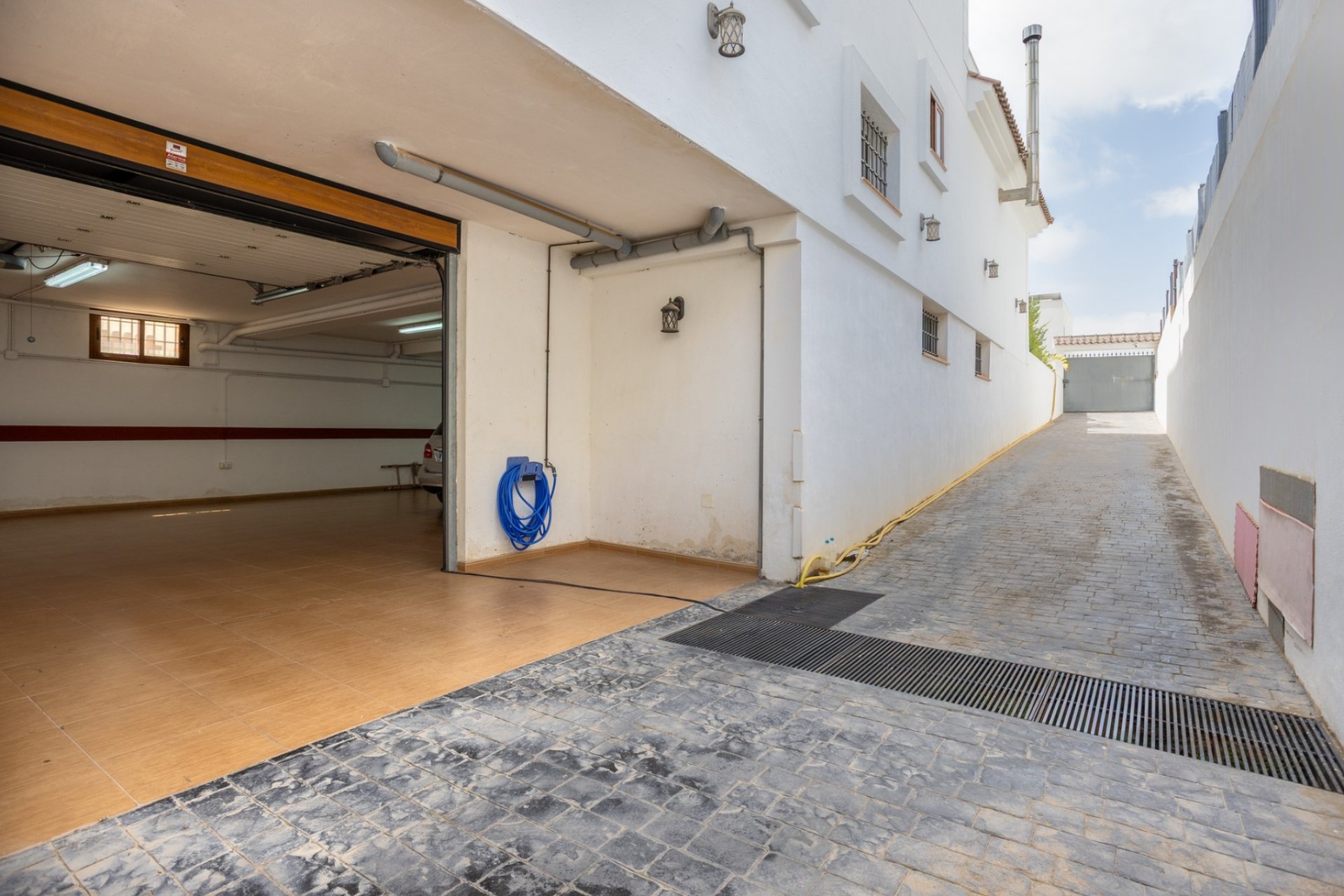 Resale - Villa - Los Montesinos - La Herrada