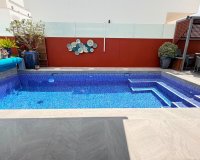 Resale - Villa - Los Montesinos - La Herrada