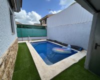 Resale - Villa - Los Urrutias