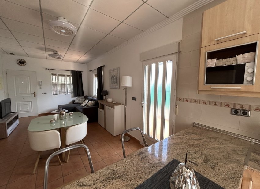Resale - Villa - Los Urrutias