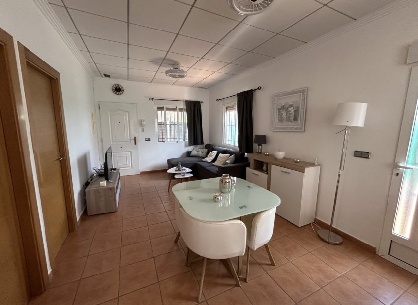 Resale - Villa - Los Urrutias