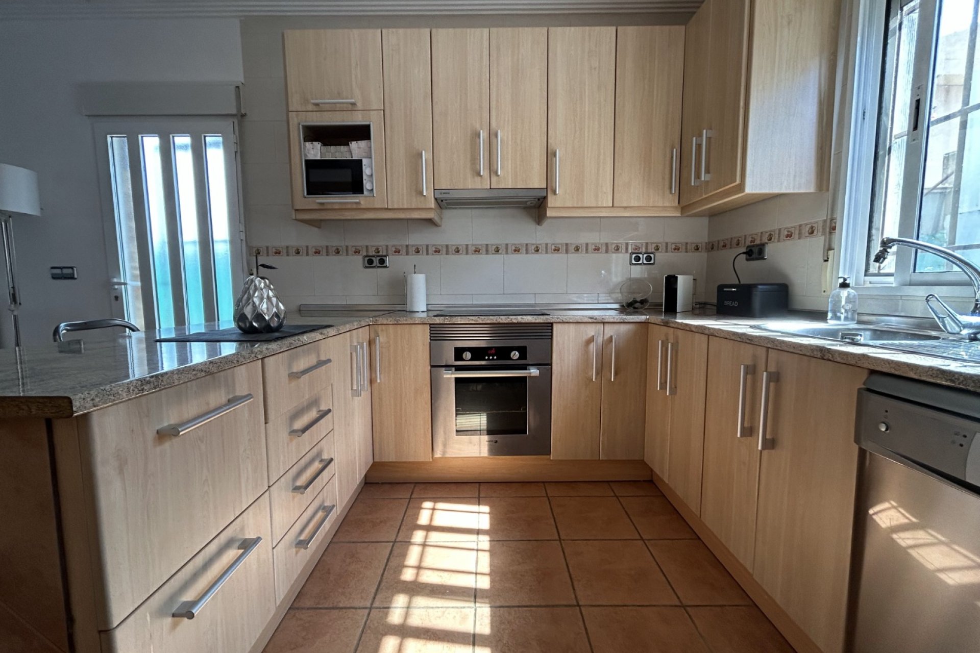 Resale - Villa - Los Urrutias