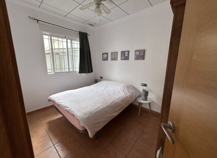 Resale - Villa - Los Urrutias