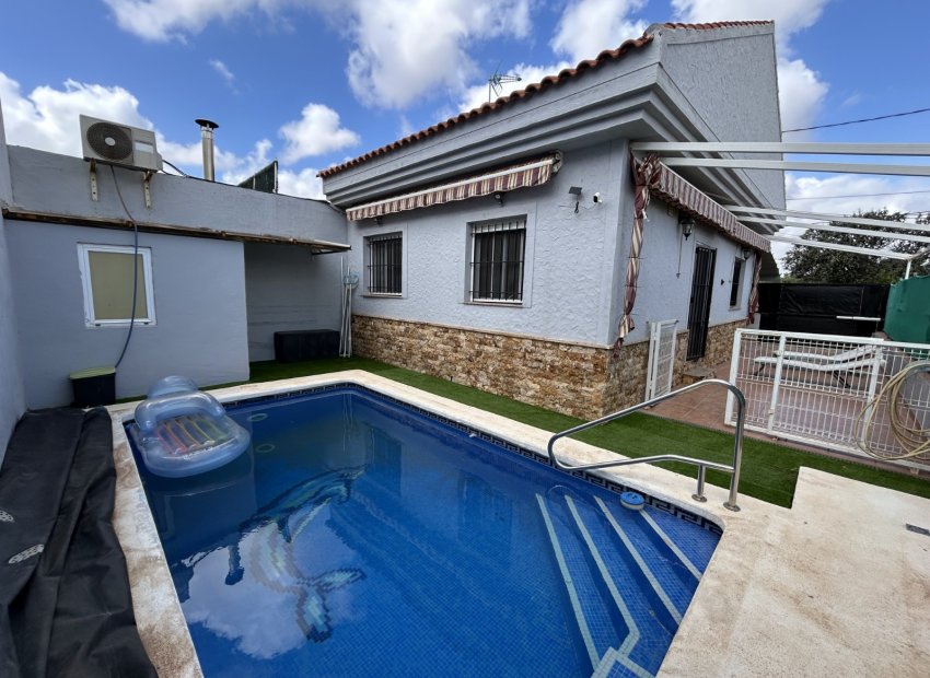 Resale - Villa - Los Urrutias