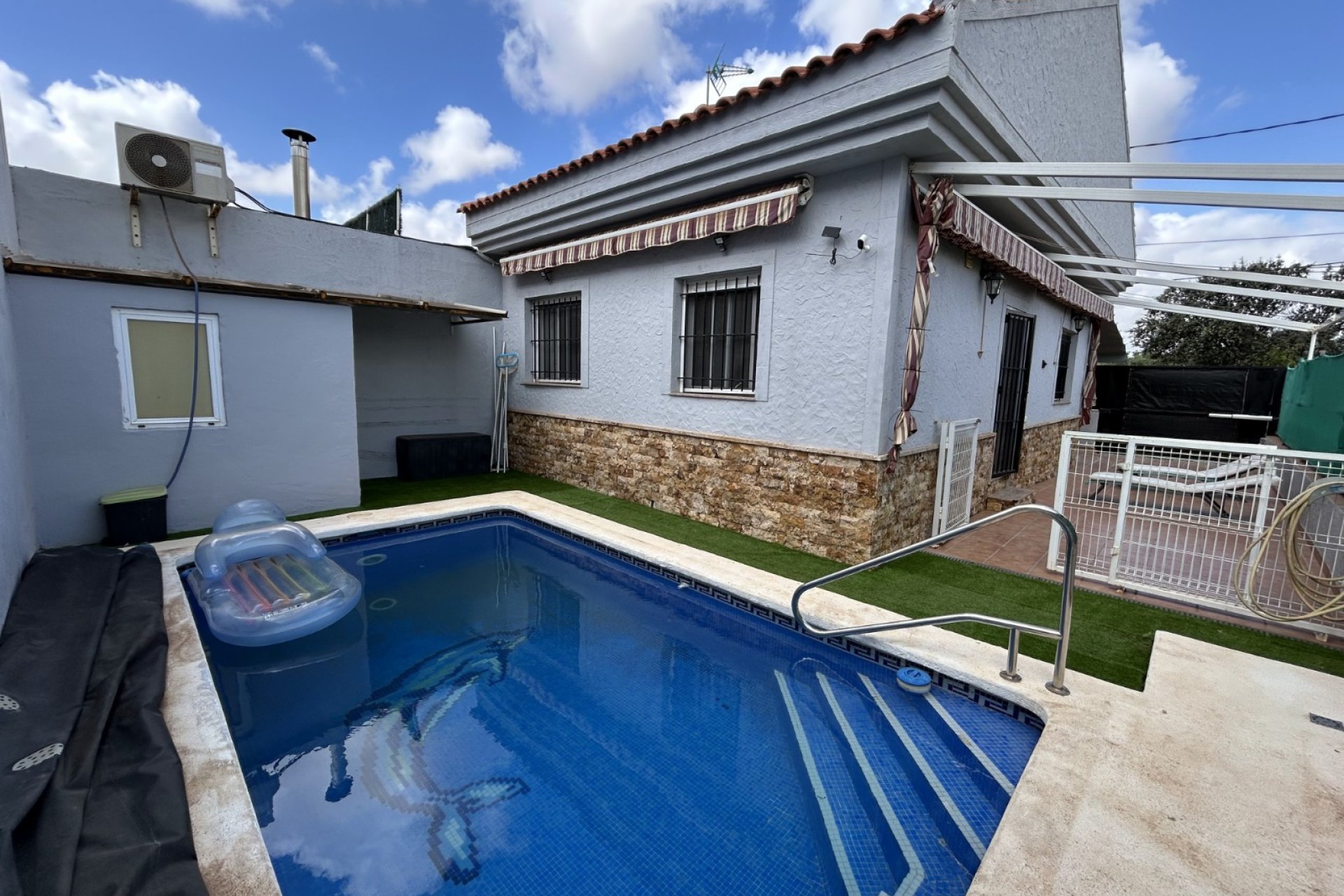 Resale - Villa - Los Urrutias