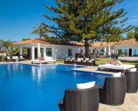 Resale - Villa - Marbella - Elviria