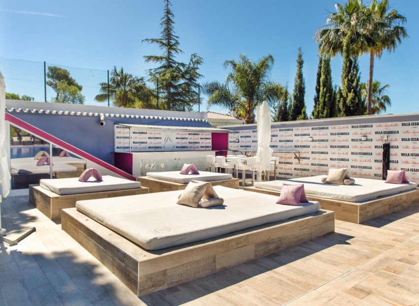 Resale - Villa - Marbella - Elviria