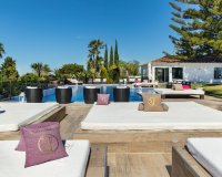 Resale - Villa - Marbella - Elviria