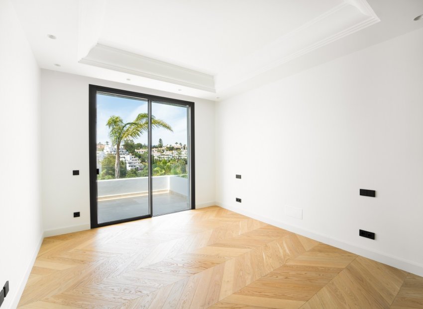 Resale - Villa - Marbella - Golden Mile