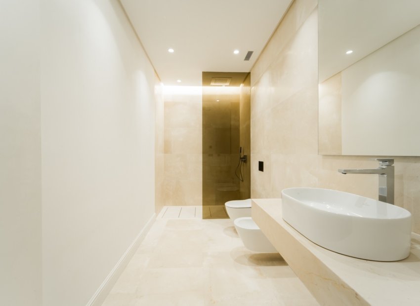 Resale - Villa - Marbella - Golden Mile