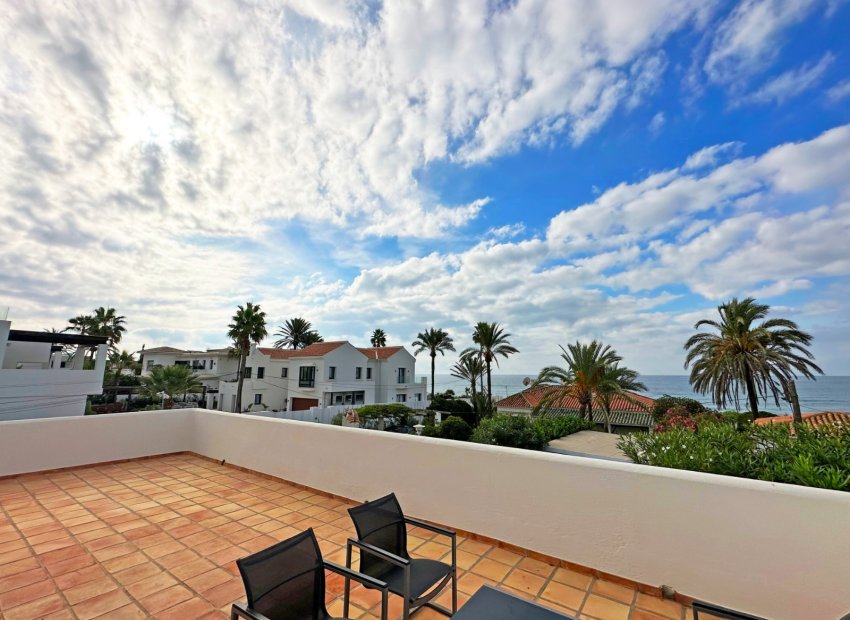 Resale - Villa - Marbella - Las Chapas