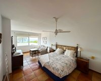 Resale - Villa - Marbella - Las Chapas