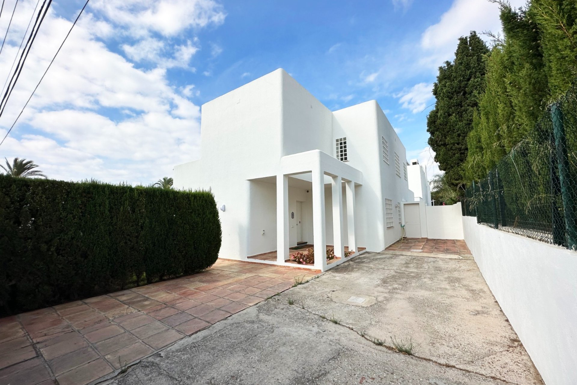 Resale - Villa - Marbella - Las Chapas