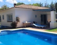Resale - Villa - Marbella - Las Chapas