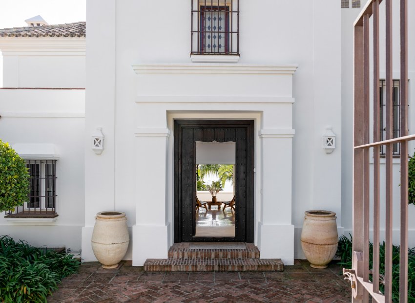 Resale - Villa - Marbella - Los Monteros