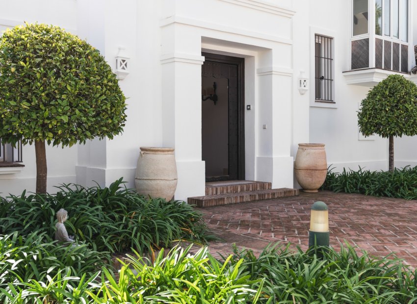 Resale - Villa - Marbella - Los Monteros