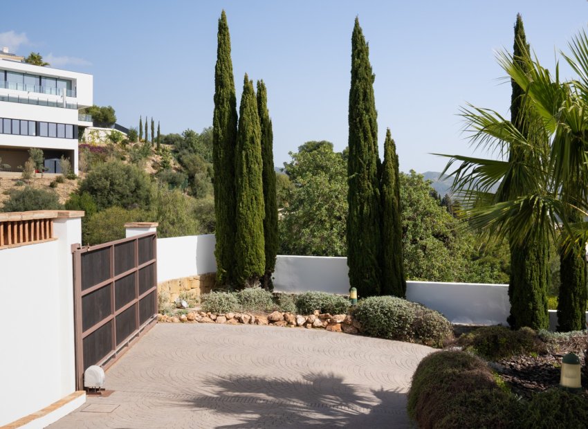 Resale - Villa - Marbella - Los Monteros