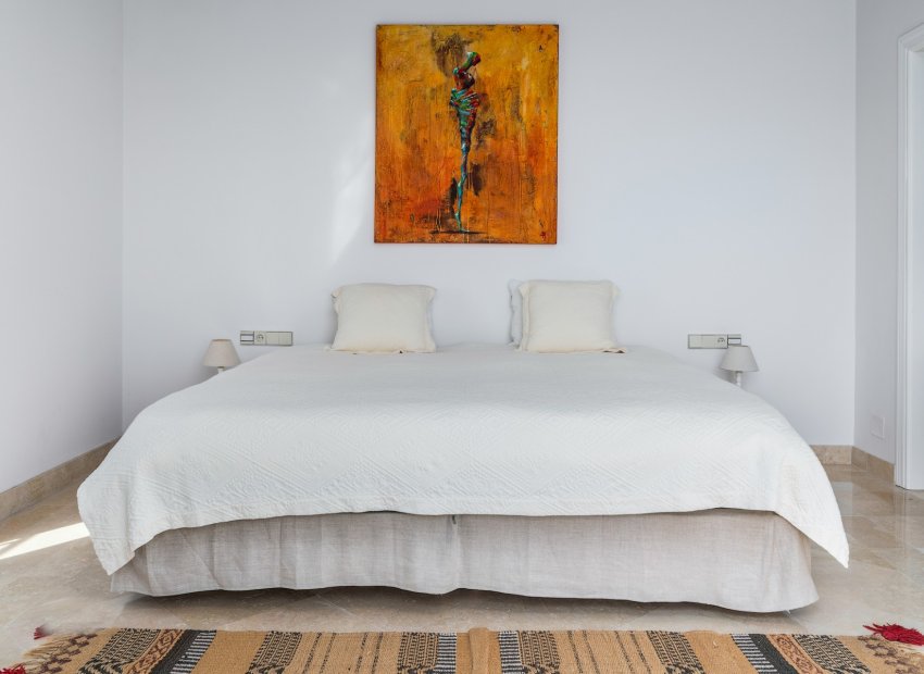 Resale - Villa - Marbella - Los Monteros