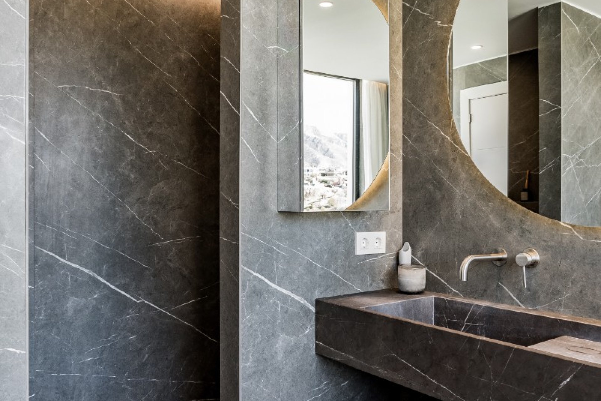 Resale - Villa - Marbella - Los Naranjos de Marbella