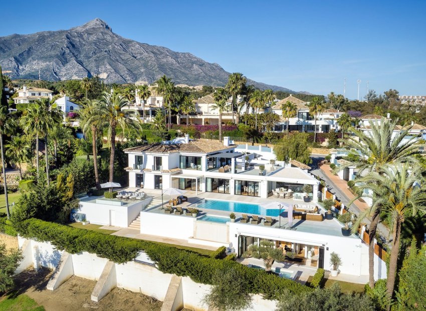 Resale - Villa - Marbella - Los Naranjos de Marbella