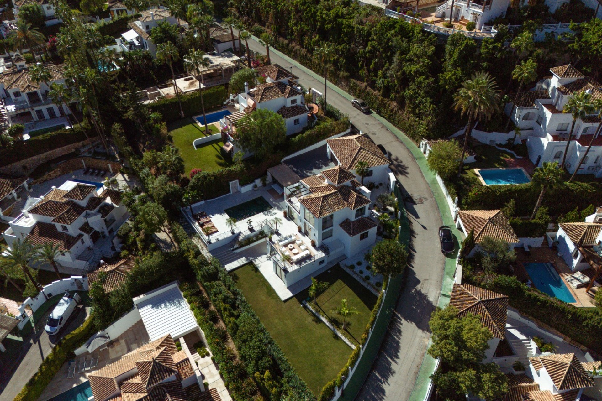 Resale - Villa - Marbella - Los Naranjos de Marbella
