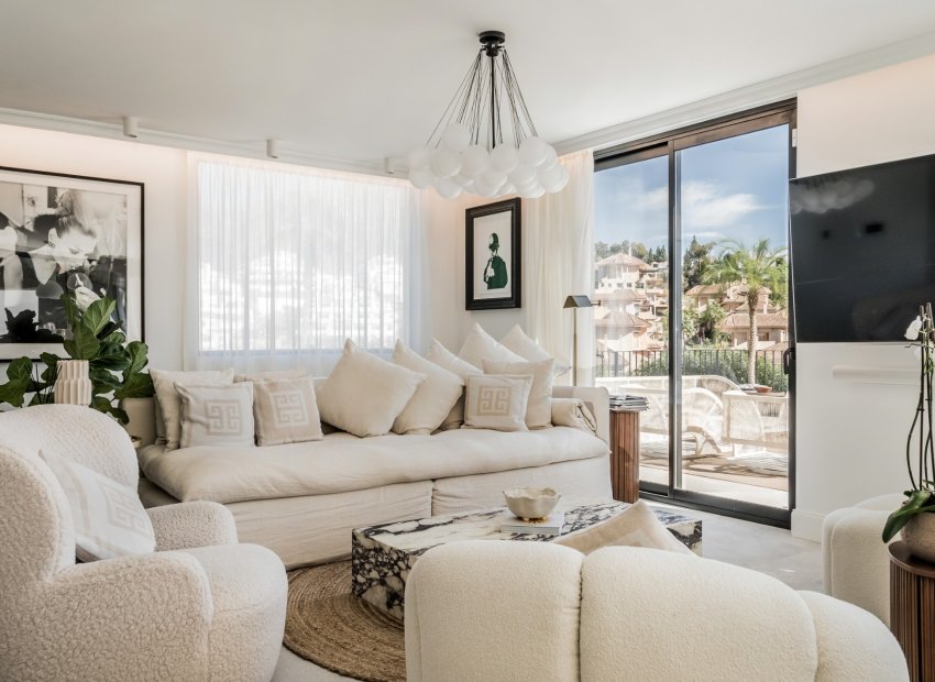 Resale - Villa - Marbella - Los Naranjos de Marbella