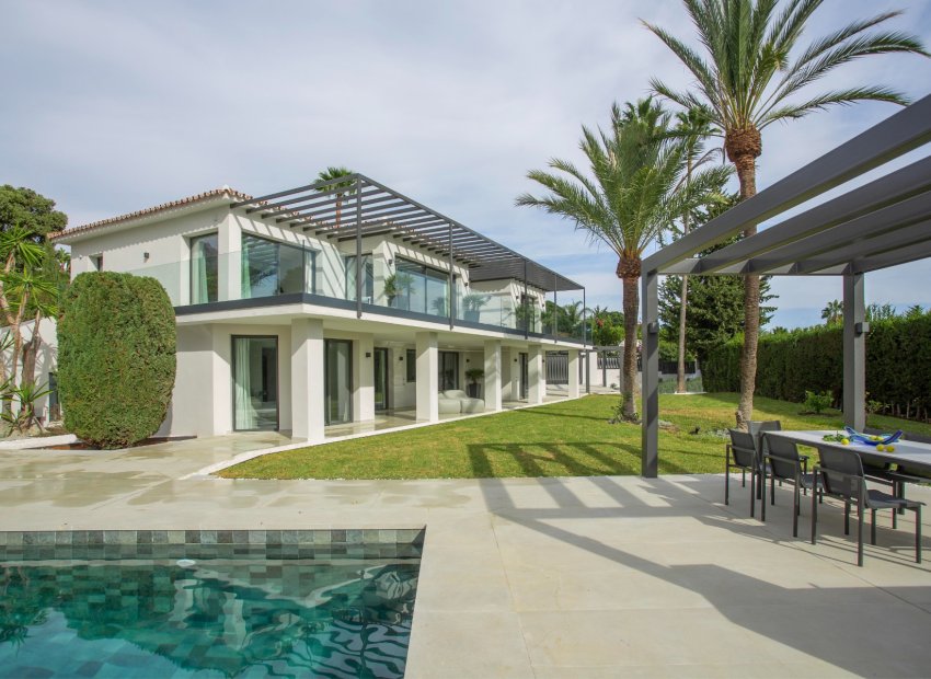 Resale - Villa - Marbella - Nagueles
