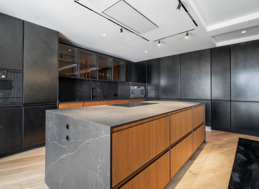 Resale - Villa - Marbella - Nagueles