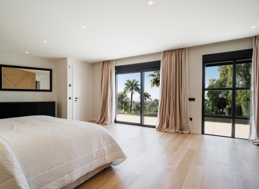 Resale - Villa - Marbella - Nagueles