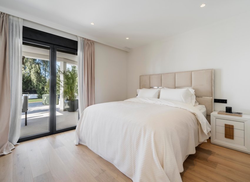 Resale - Villa - Marbella - Nagueles