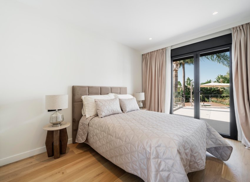 Resale - Villa - Marbella - Nagueles